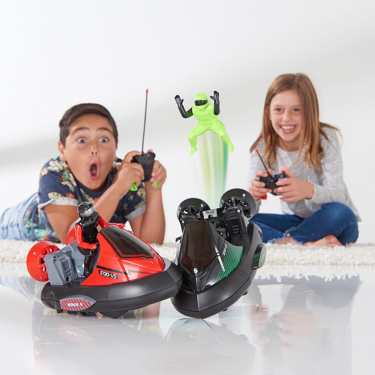 Remote Control Cars Fun Racing Set - Image 1