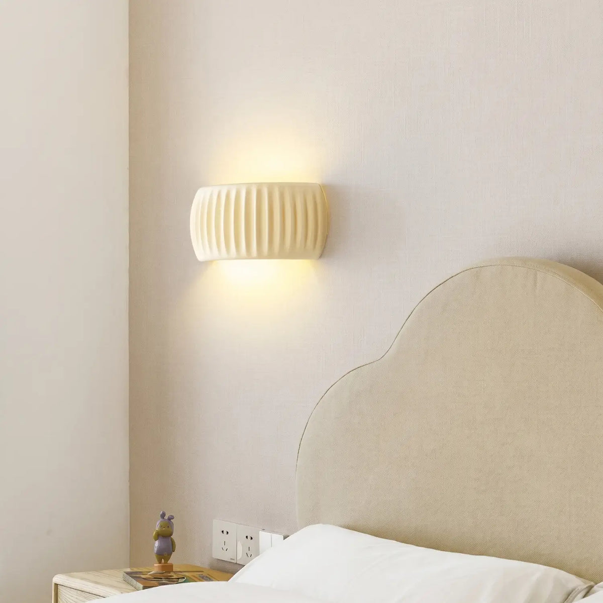 French Resin Wall Lamp | Textured Modern Sconce